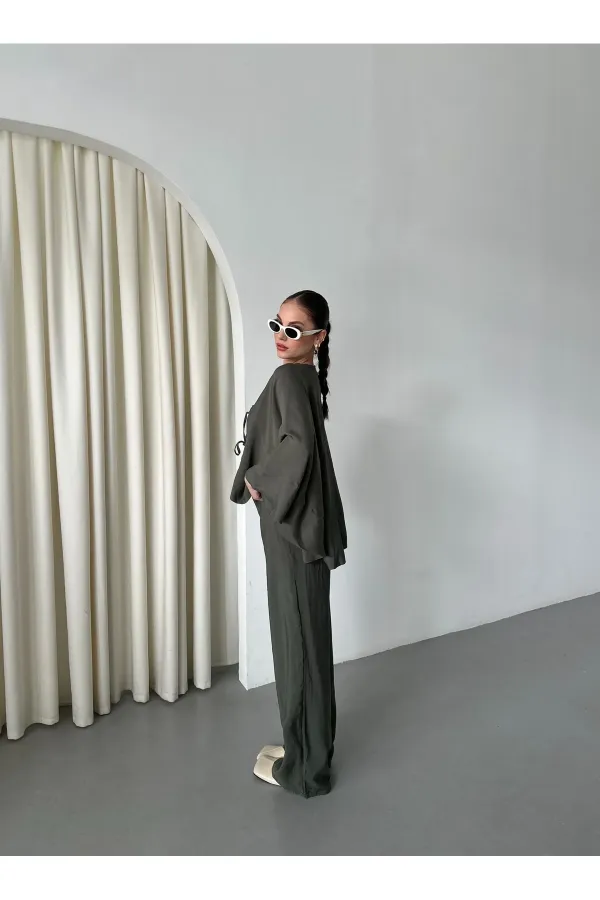 Ensemble chemisier et pantalon kaki avec détails de surpiqûres au col - 9002