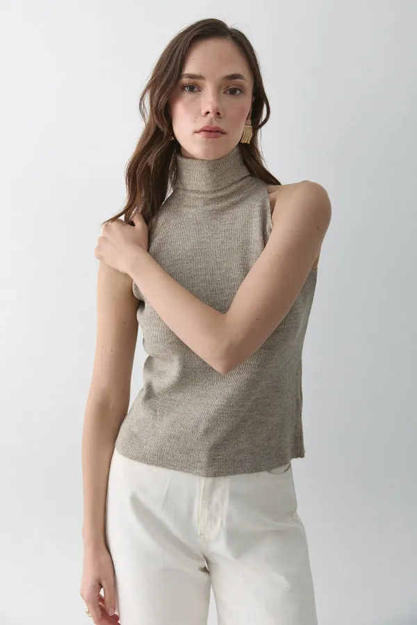 Débardeur à col roulé en vison - 251004