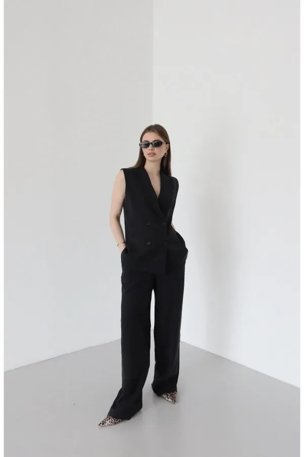 Siyah Siyah Düğmeli Yelek Pantolon Takım