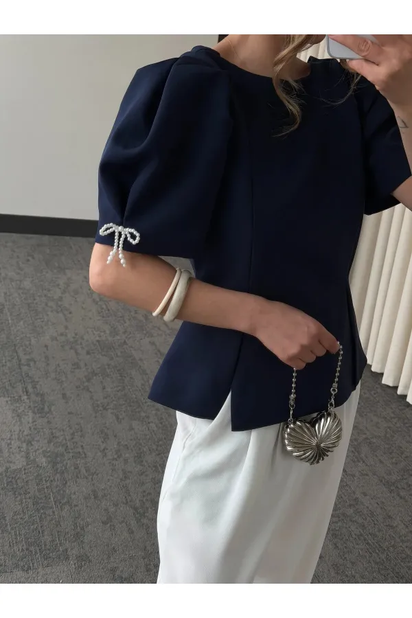 Lacivert Kolu İnci Fiyonk Detaylı Bluz - 5001