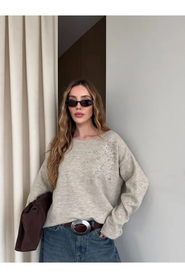 Bej Taş İşlemeli Kayık Yaka Kazak - 251189