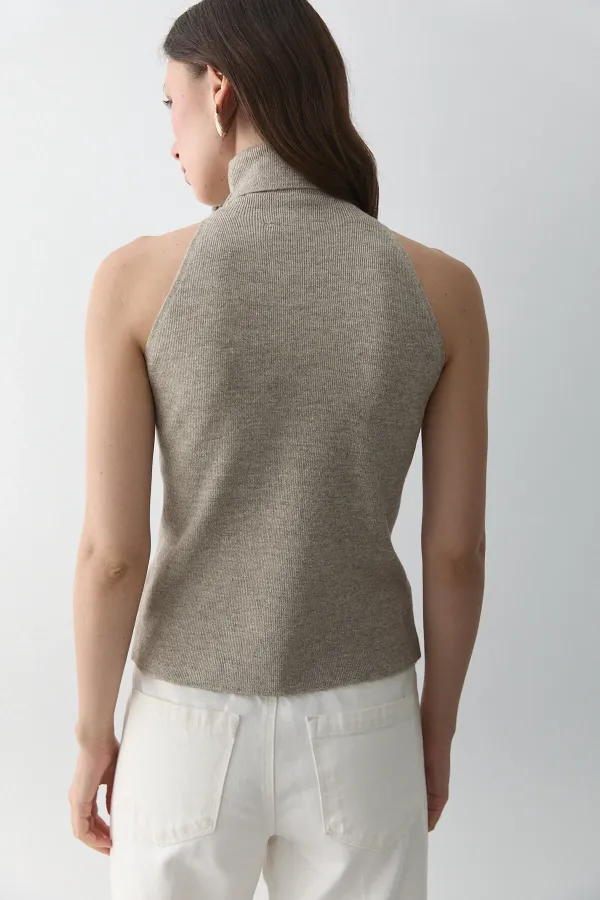 Débardeur à col roulé en vison - 251004