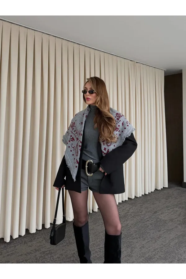 Écharpe tricotée à motifs gris et bordeaux - 251003