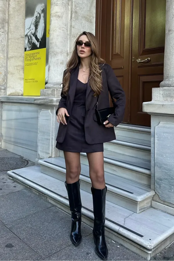 Ensemble robe et veste en daim marron foncé - 242467