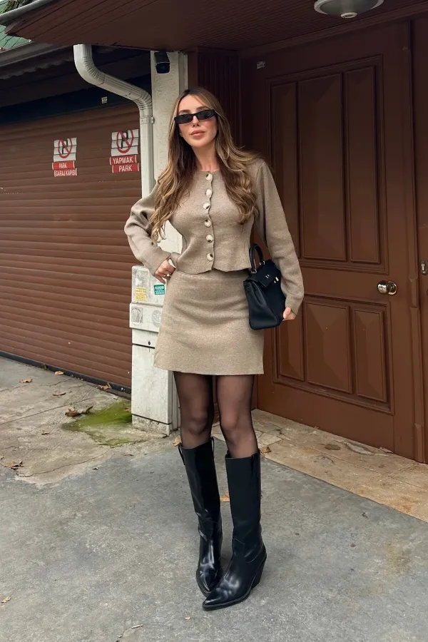 Ensemble cardigan et jupe cintrée en vison -0611