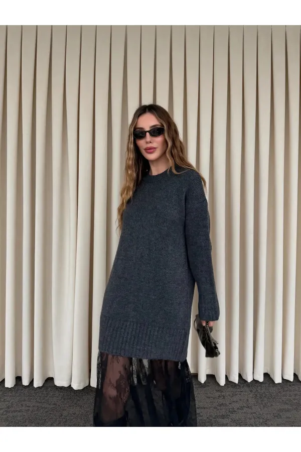 Antrasit Tül Detaylı Uzun Triko Elbise - 251009