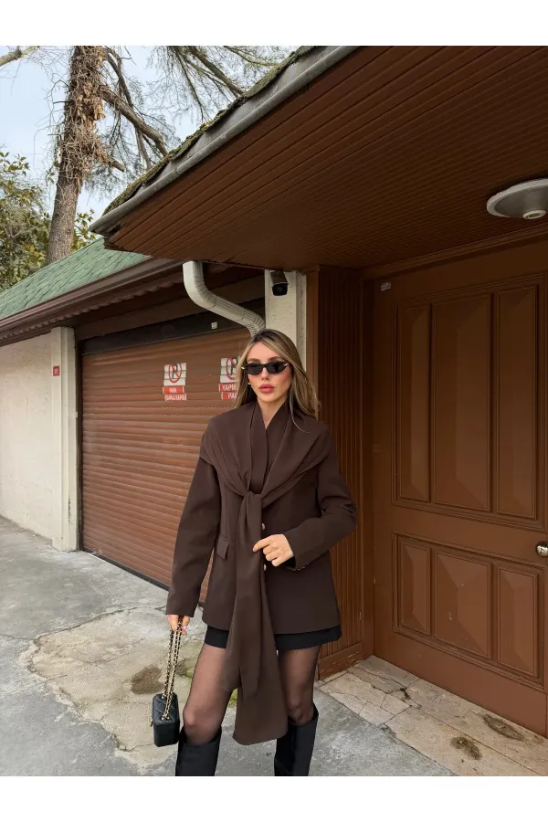 Veste châle marron à boutons dorés - 9721