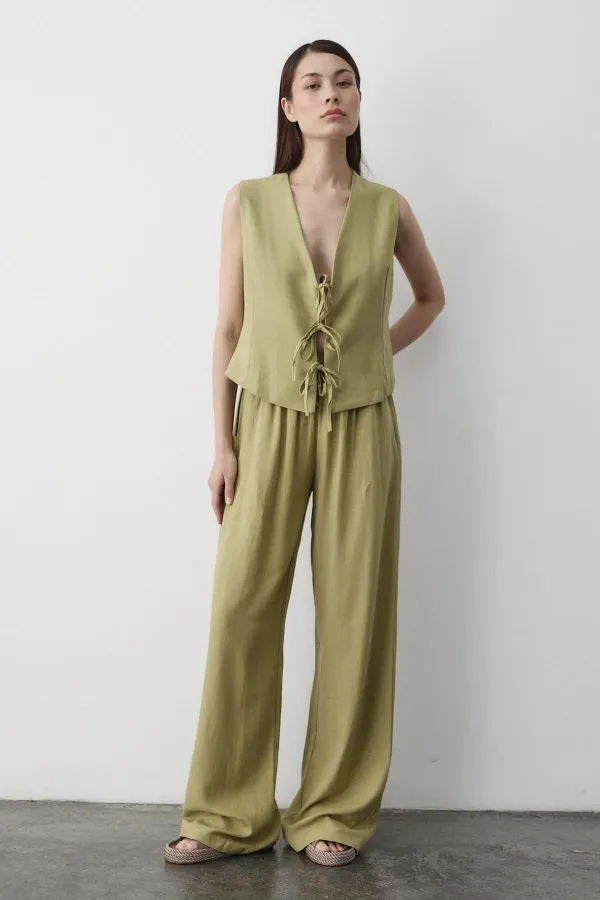 Ensemble gilet en mousseline kaki à 3 lacets