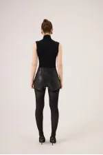 Chemisier Layla sans manches à col roulé en cachemire, noir