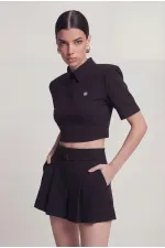 Short Alexia noir plissé à taille haute et ceinture Short Alexia noir plissé à taille haute et ceinture
