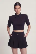 Short Alexia noir plissé à taille haute et ceinture Short Alexia noir plissé à taille haute et ceinture