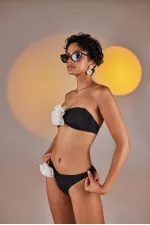 Haut de bikini noir élégant
