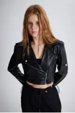 Women's Black Jacket with Collar, Crop Zip and Snap Button Petter Leather Jacket