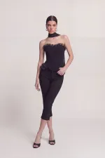 Una Capri Pants, Black, Mid-Waist, Lycra Una Capri Pants, Black, Mid-Waist, Lycra