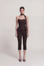 Mid-Waist Lycra Una Capri Pants, Brown Mid-Waist Lycra Una Capri Pants, Brown