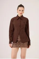 Chemise Paula cintrée à la taille, couleur café