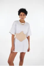 Corset en satin beige