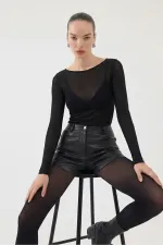 Chemisier Nikki en cachemire ultra doux à col bateau noir