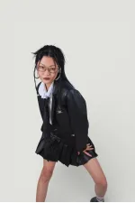 Veste en cuir noire style universitaire