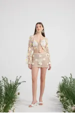 Paréo tricoté à motif floral beige pour poupée