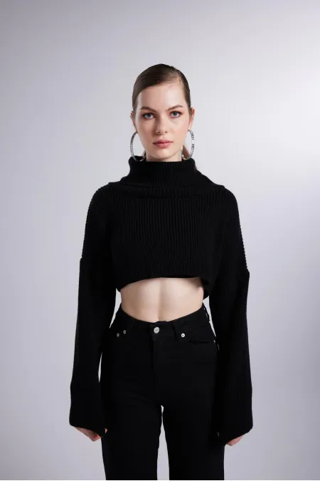 Pull Lirola noir à col roulé et manches longues pour femme