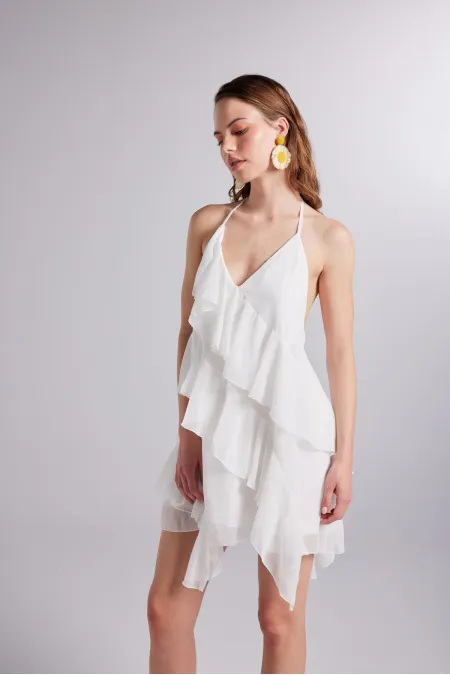 Robe Capri blanche en mousseline avec détails à volants et taille cintrée