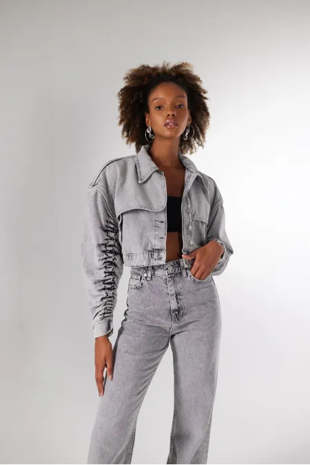 Crop Style Buttoned Crespo Jacket Grey