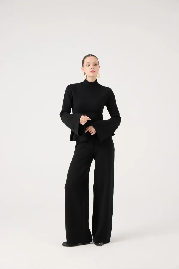 Madeline Knitwear Suit Black