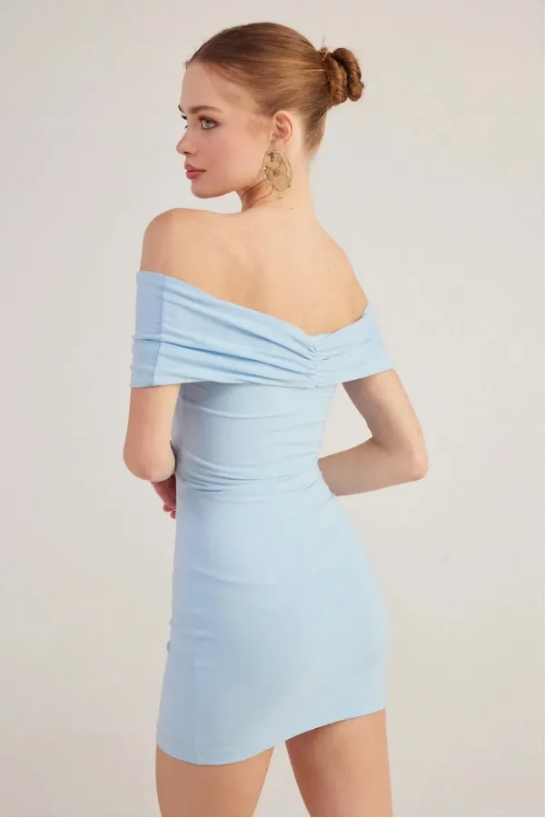 Robe mini Muse bleue à col Madonna