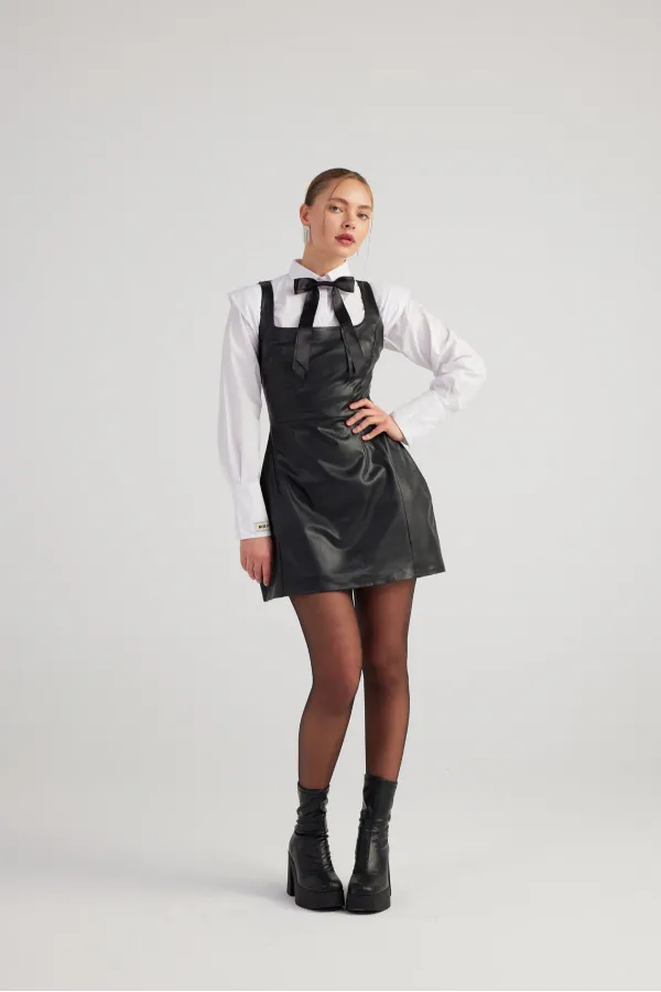 Larissa Elbise Siyah