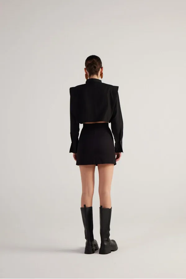 Tria Crop Shirt Black