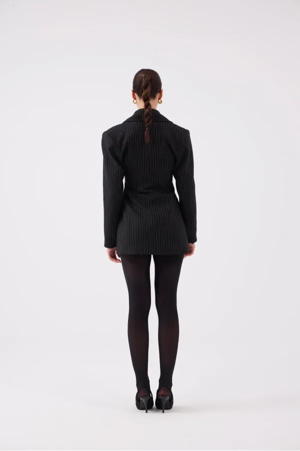 Belden Oturmalı Çizgili Fit Kesim Karen Blazer Ceket Siyah