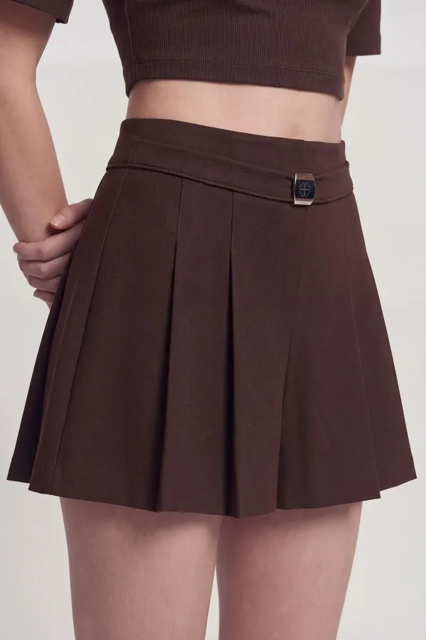 Short Alexia plissé taille haute avec ceinture, marron café Short Alexia plissé taille haute avec ceinture, marron café