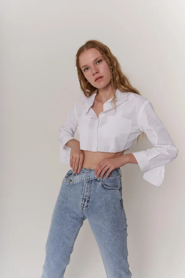 Kadın Beyaz Uzun Kol Düğmeli Crop Plank Gömlek