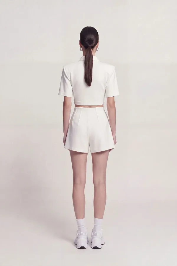 Short Alexia plissé taille haute avec ceinture blanc Short Alexia plissé taille haute avec ceinture blanc
