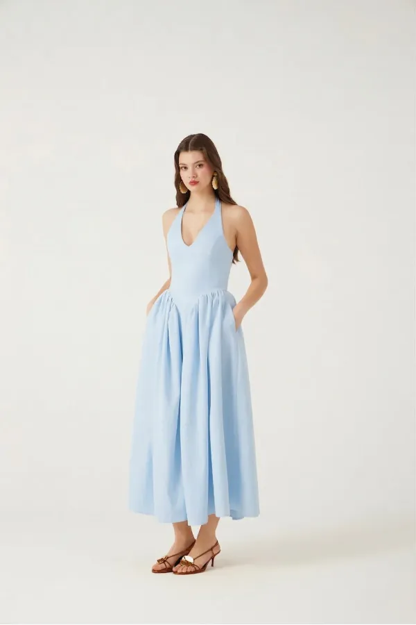 Robe longue Ophelia dos nu cintrée à la taille, bleue