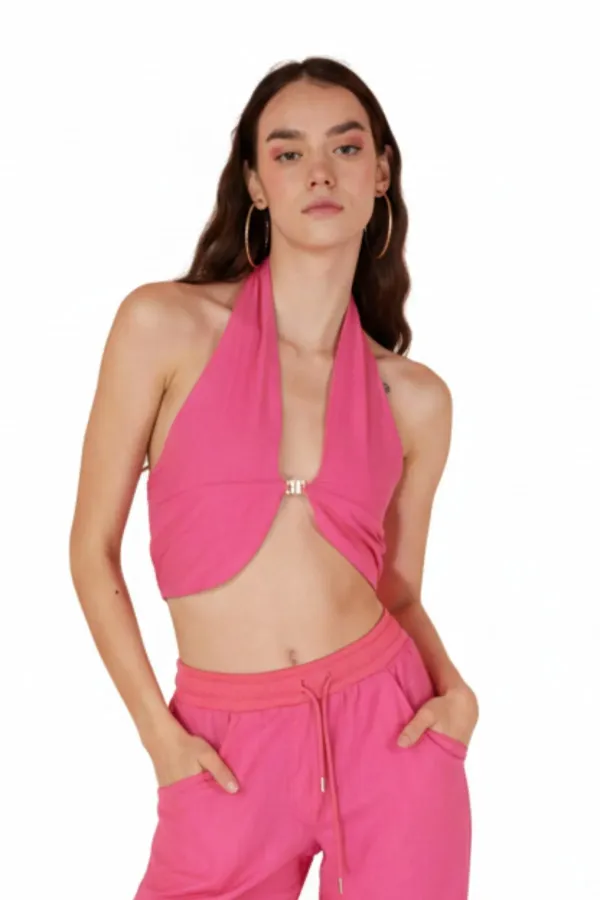 Chemisier rose à accessoires montants