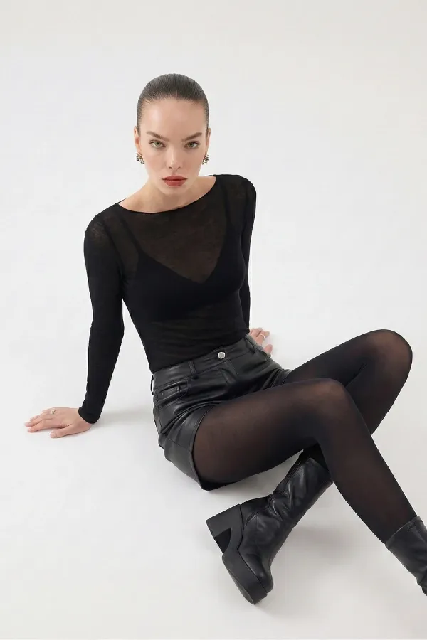 Chemisier Nikki en cachemire ultra doux à col bateau noir