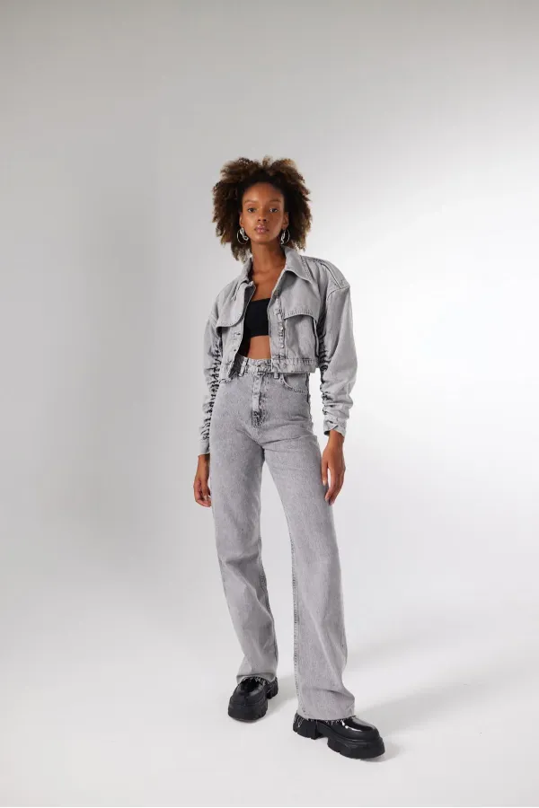 Crop Style Buttoned Crespo Jacket Grey