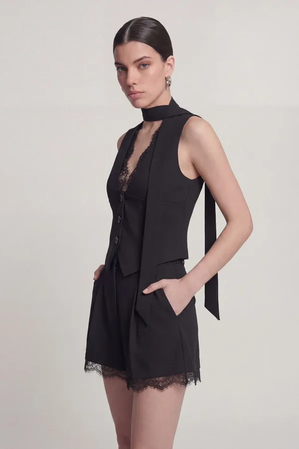 Short Nina en dentelle plissée taille haute, noir