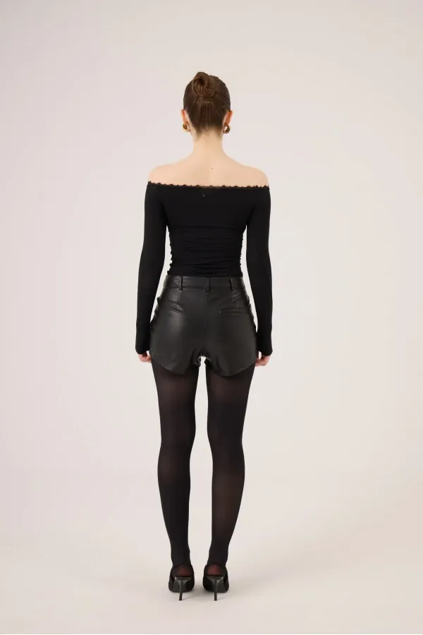 Chemisier en cachemire noir Macy à encolure Madonna en dentelle, modèle Madonna