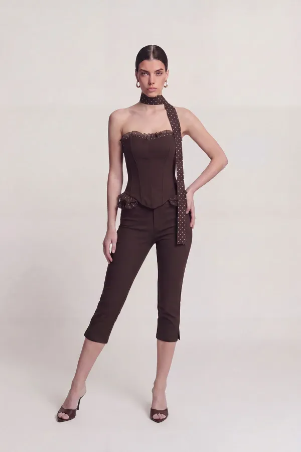 Mid-Waist Lycra Una Capri Pants, Brown Mid-Waist Lycra Una Capri Pants, Brown