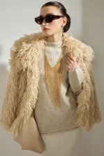 DİK YAKA TRİKO KAZAK