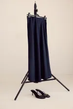 JUPE BASIQUE EN SATIN