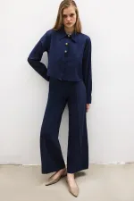 CHEMISE COURTE À BOUTONS DORÉS