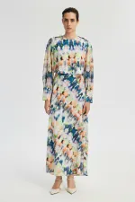 BATİK DESENLİ BELİ KUŞAKLI ELBİSE