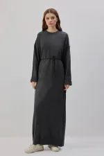 ROBE MAXI EN MAILLE AVEC CEINTURE