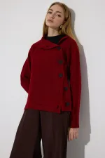 ASİMETRİK DÜĞMELİ TRİKO KAZAK