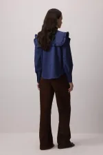 CHEMISE À COL MARIN À VOLANTS