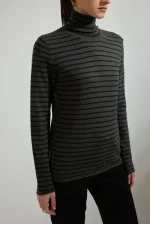 ÇİZGİLİ BOĞAZLI TRİKO KAZAK